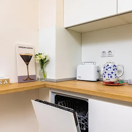 Appartement Modern & Bright Cherry In South With Private Parking Plovdiv