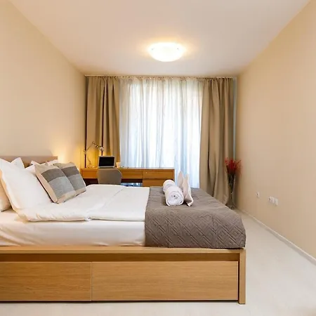 Lejlighed Modern & Bright Cherry In South With Private Parking Plovdiv