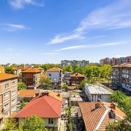 Modern & Bright Cherry In South With Private Parking Appartement