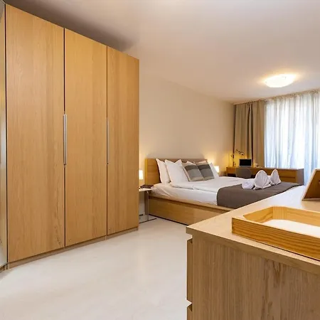 Appartement Modern & Bright Cherry In South With Private Parking Plovdiv